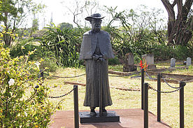 Foto: Die Statue von Vater Damian.