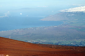 Foto: Blick vom Halakala auf West Maui