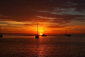 Foto: Sonnenuntergang in Deshaies auf Guadeloupe